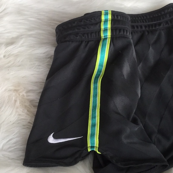 Nike Dri-Fit Running Shorts - Picture 3 of 5